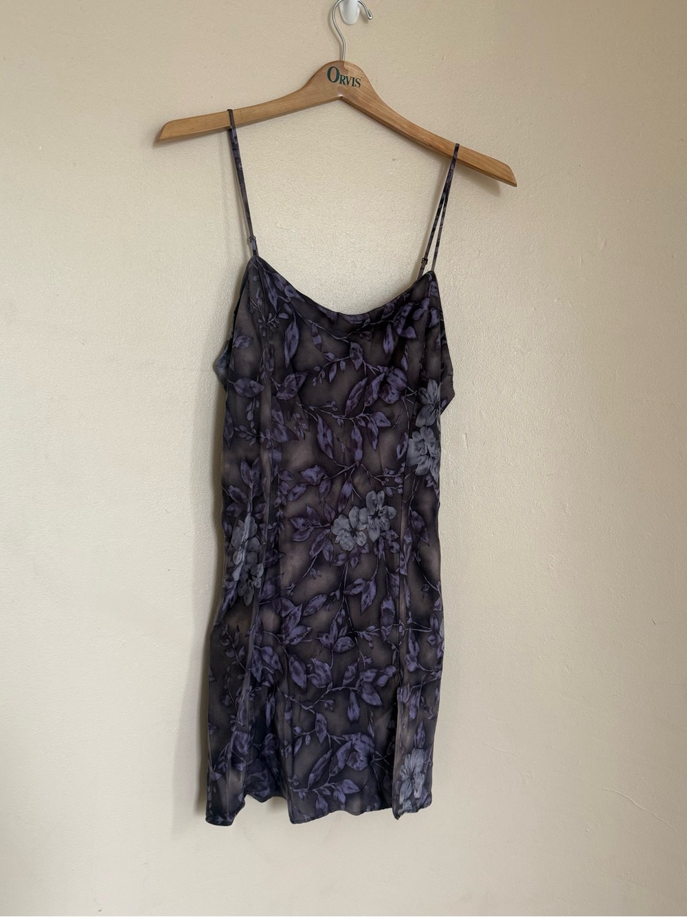 100% Silk (1999) Dark Fairy Garden Purple Vintage Victoria’s Secret Slip w/ Slit - Picture 3 of 7